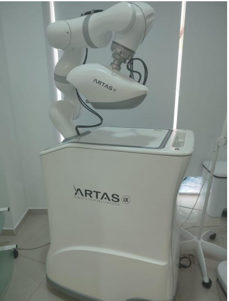 ARTAS iX Robotic Hair Restoration System - Image 4