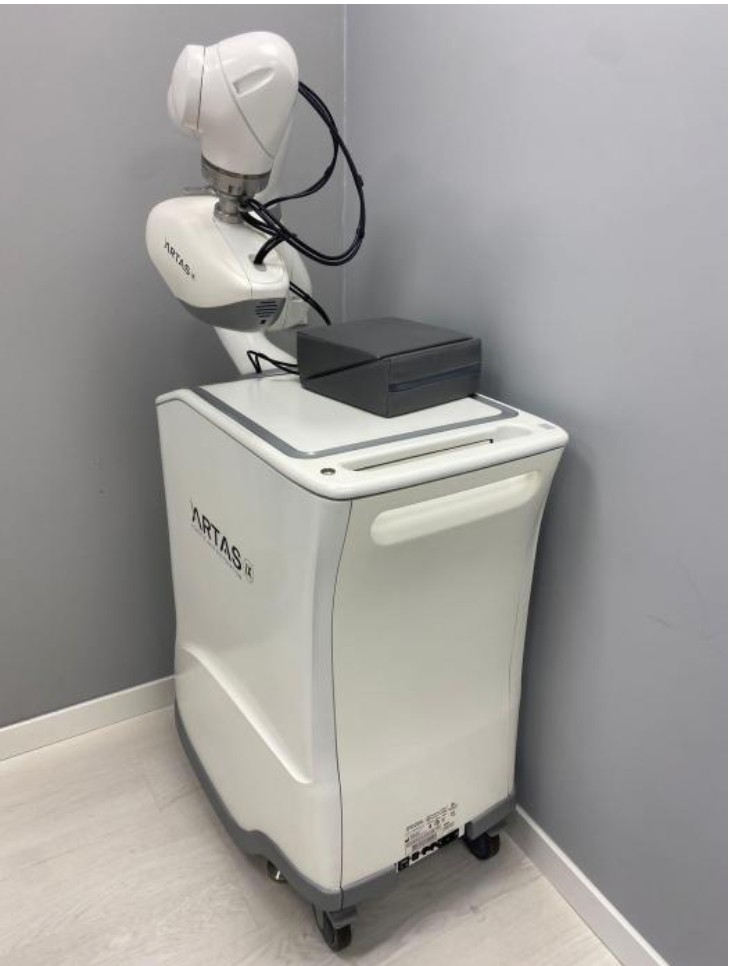 ARTAS iX Robotic Hair Restoration System - Image 2